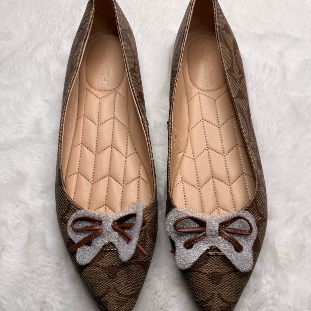 100% Authentic, new (without tags) Coach Brown and Gray Suede Bow Flats